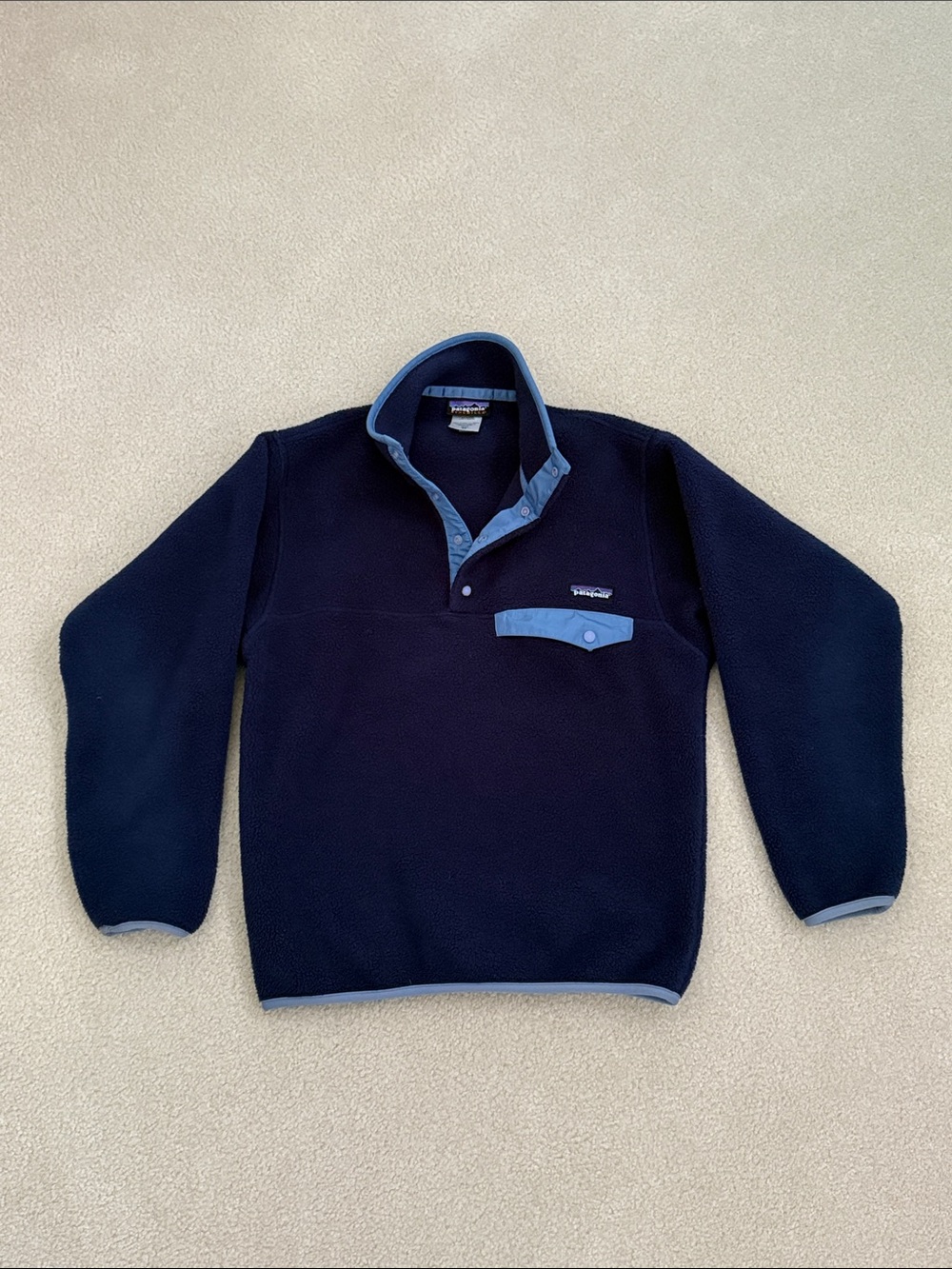 Patagonia Men’s Navy Fleece Synchilla Pullover with Light Blue Trim